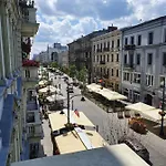 Apartman Prestige Piotrkowska 82 - Wyjatkowy Widok Na Deptak 3*
