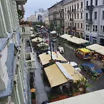 Prestige Piotrkowska 82 - Wyjatkowy Widok Na Deptak 3*
