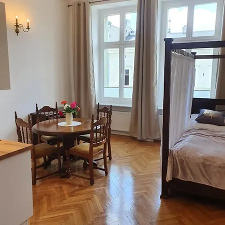 Prestige Piotrkowska 82 - Wyjatkowy Widok Na Deptak