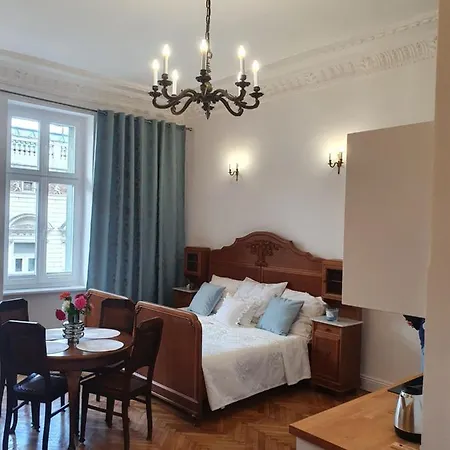 Appartement Prestige Piotrkowska 82 - Wyjatkowy Widok Na Deptak *
