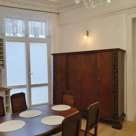 Prestige Piotrkowska 82 - Wyjatkowy Widok Na Deptak Apartment