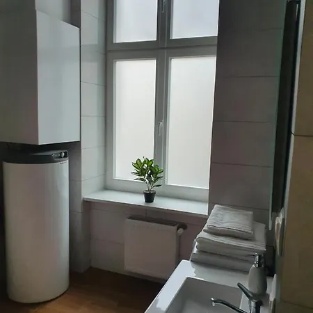 Prestige Piotrkowska 82 - Wyjatkowy Widok Na Deptak Apartment 3*