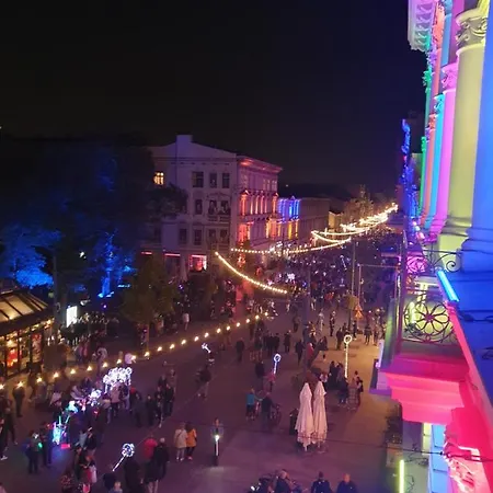 Prestige Piotrkowska 82 - Wyjatkowy Widok Na Deptak Лодзь