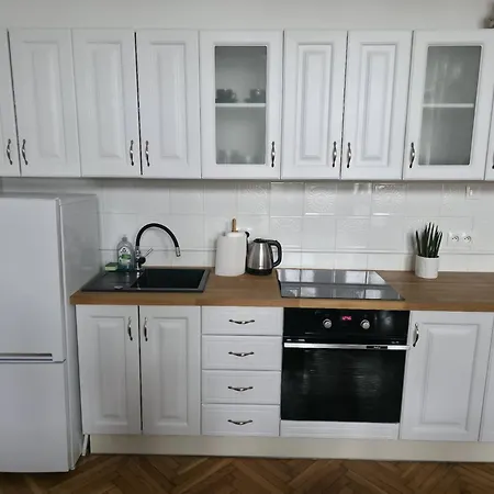 Prestige Piotrkowska 82 - Wyjatkowy Widok Na Deptak Апартаменты Лодзь