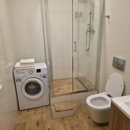 Prestige Piotrkowska 82 - Wyjatkowy Widok Na Deptak 3* Lodz