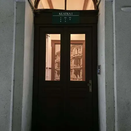 Appartement Prestige Piotrkowska 82 - Wyjatkowy Widok Na Deptak