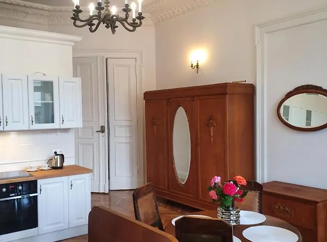 Appartamento Prestige Piotrkowska 82 - Wyjatkowy Widok Na Deptak Łódź