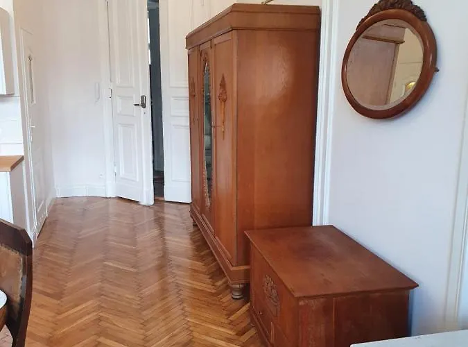 Lejlighed Prestige Piotrkowska 82 - Wyjatkowy Widok Na Deptak 3*