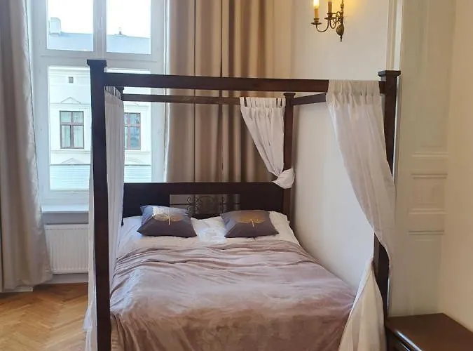 Appartamento Prestige Piotrkowska 82 - Wyjatkowy Widok Na Deptak 3*