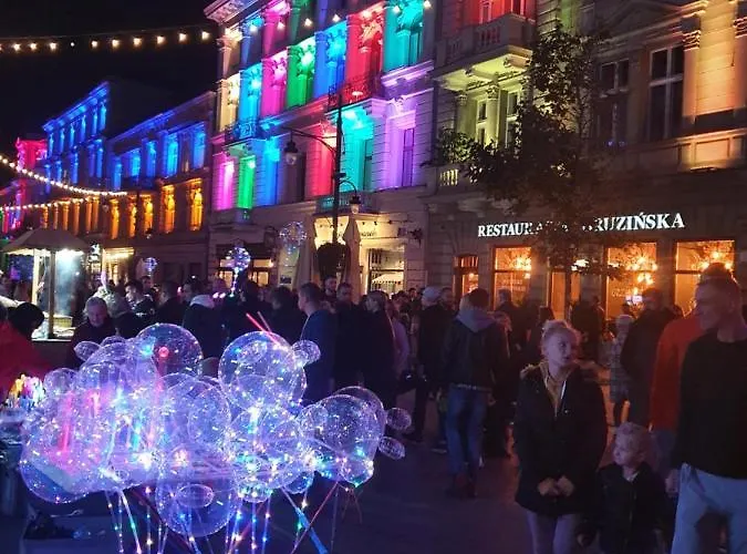 Appartamento Prestige Piotrkowska 82 - Wyjatkowy Widok Na Deptak